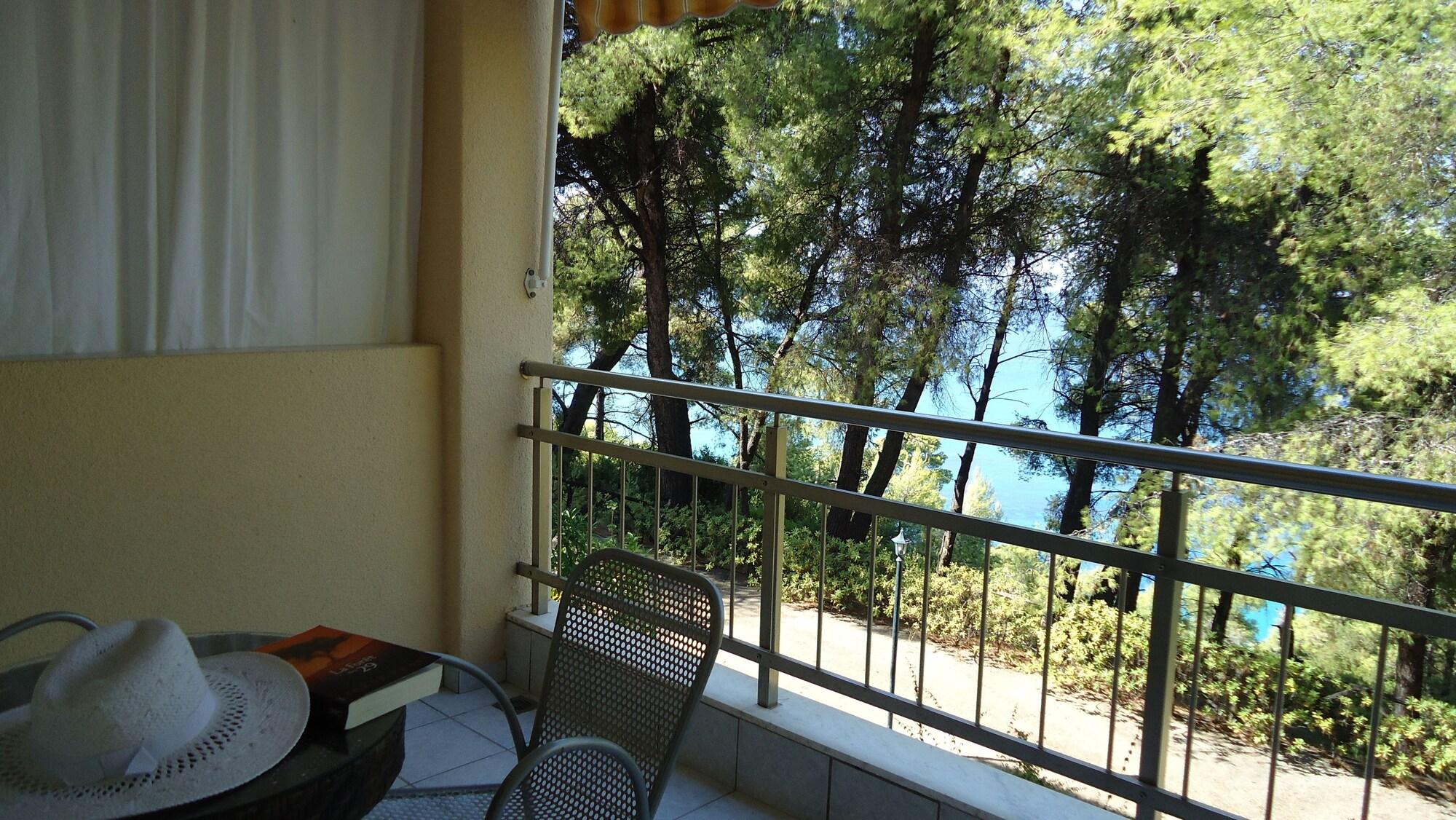 Dryades Hotel 希维利 外观 照片