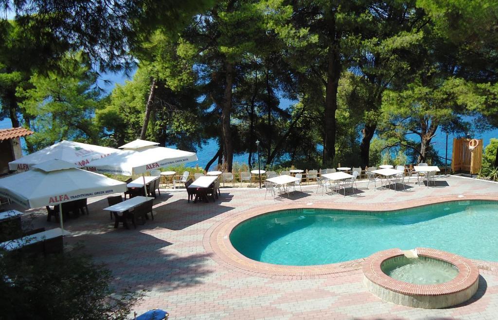 Dryades Hotel 希维利 外观 照片