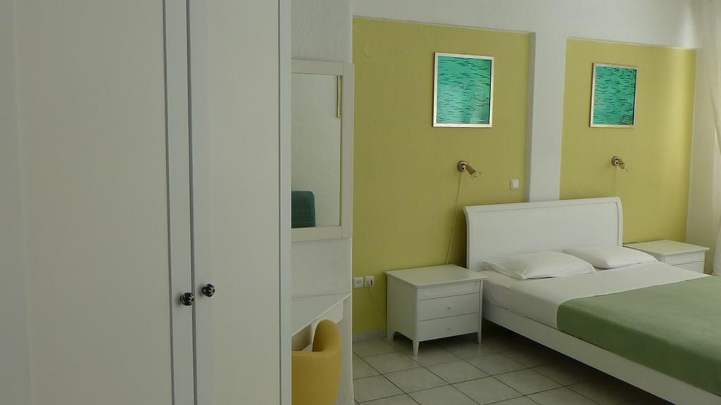 Dryades Hotel 希维利 外观 照片