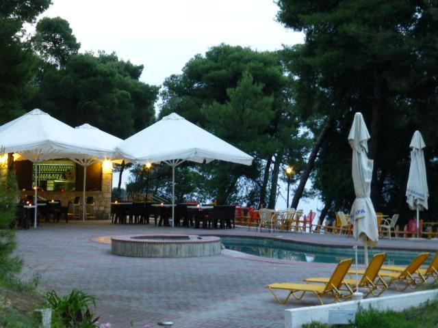 Dryades Hotel 希维利 外观 照片