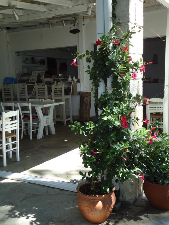 Dryades Hotel 希维利 外观 照片